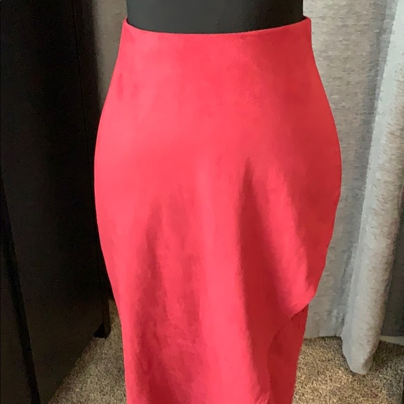 Maroon suede like pencil skirt - Picture 1 of 5